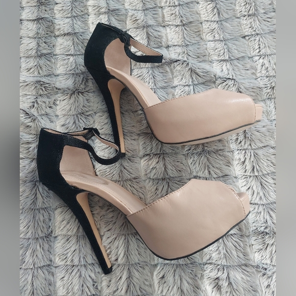 BCBGeneration open toe heels size 10 - Picture 5 of 11